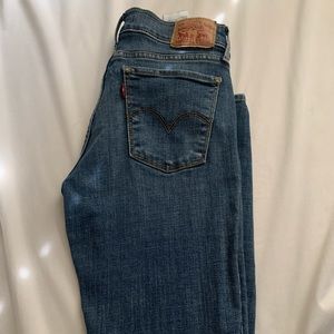 Levis skinny jeans size 27